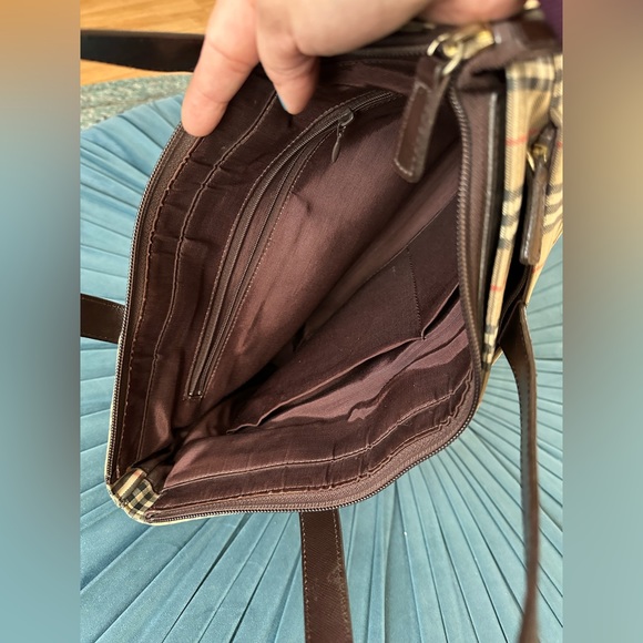 Authentic Burberrys Vintage Checkered Hand Bag - Picture 4 of 8